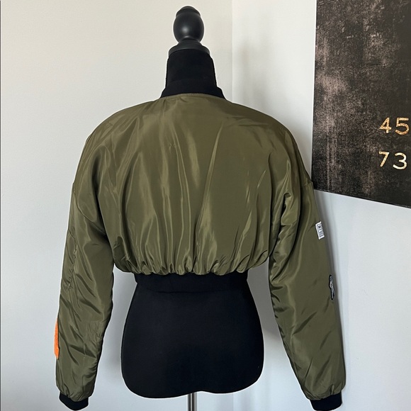 Jacket - Picture 2 of 4